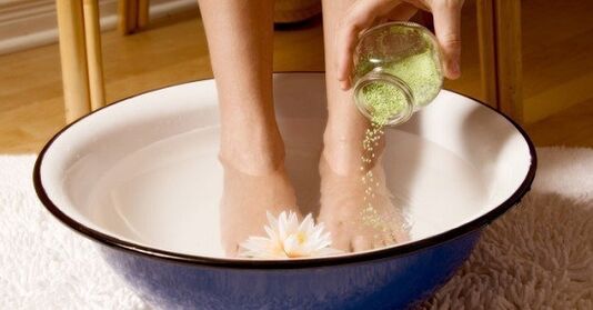 Toe fungus foot bath