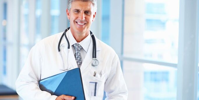 Doctors who treat onychomycosis