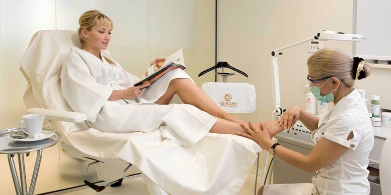 How to treat fungal diseases on the legs
